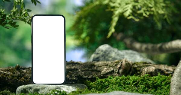 Eco-Friendly Smartphones: Innovations in Sustainable Materials and Manufacturing